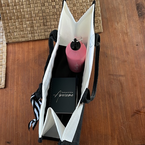 Thank You for Being Awesome 4 piece gift set - Picture 3 of 9